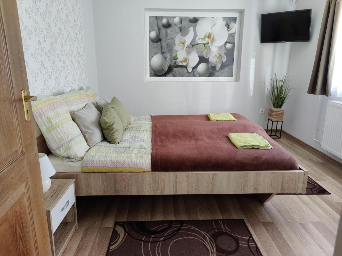 Katalin Apartmanhaz Мишкольц Экстерьер фото