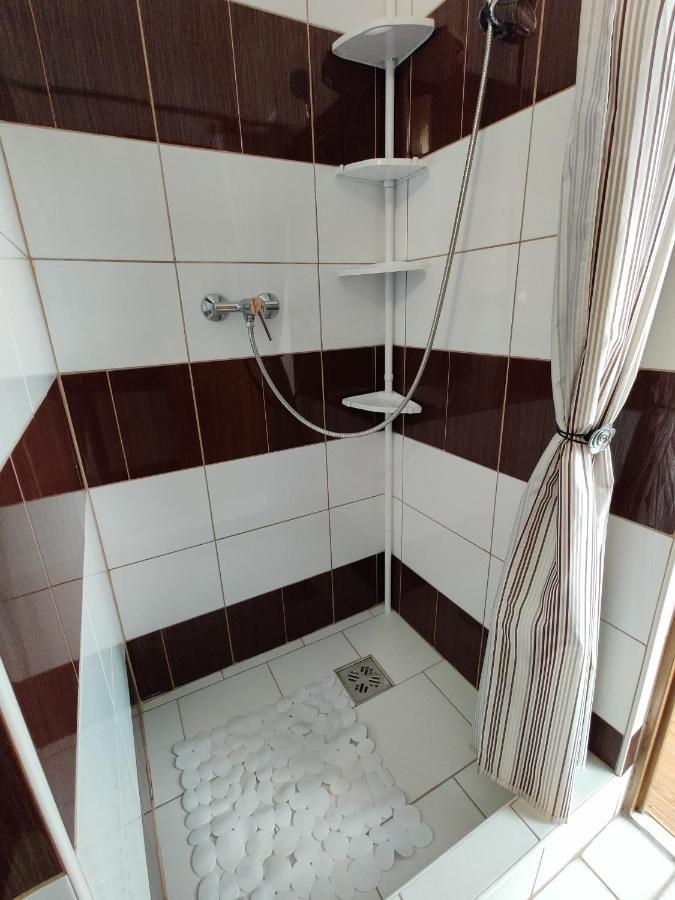 Katalin Apartmanhaz Мишкольц Экстерьер фото