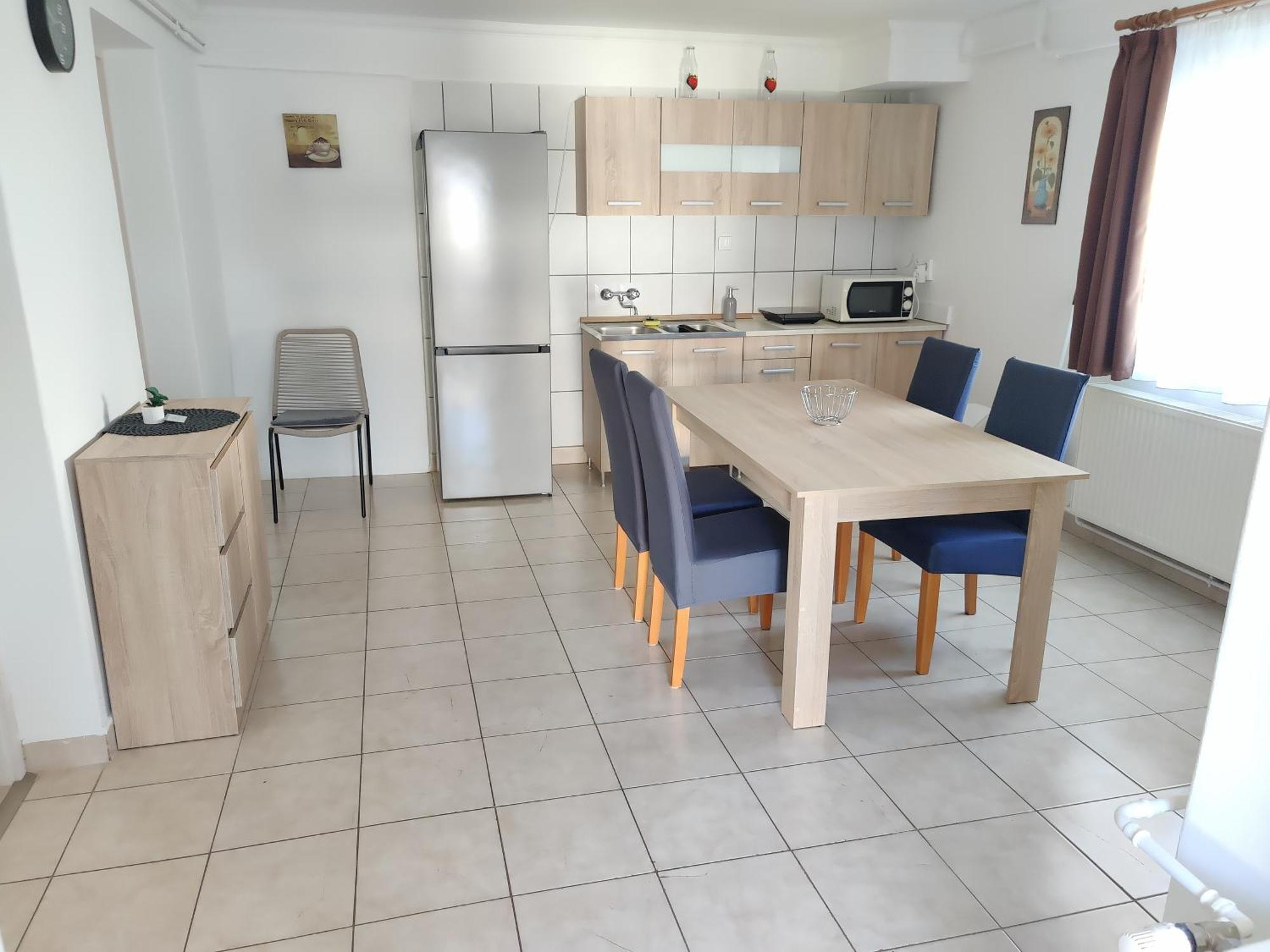Katalin Apartmanhaz Мишкольц Экстерьер фото